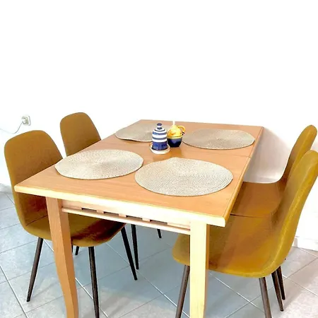 Seaview,parking & Garden 1br Sozopol-beach アパート *